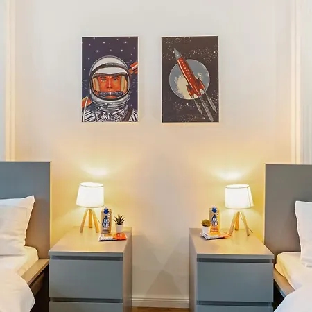 Lägenhet Neues Zentrales Apartment,10 Betten,vollmoebliert, Wifi