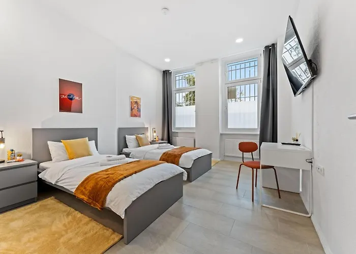 アパート Neues Zentrales Apartment,10 Betten,vollmoebliert, Wifi ベルリン