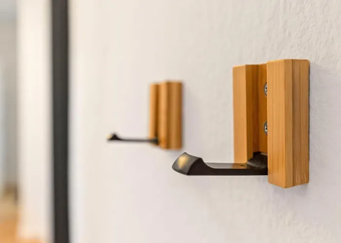 Neues Zentrales Apartment,10 Betten,vollmoebliert, Wifi Apartment Berlin